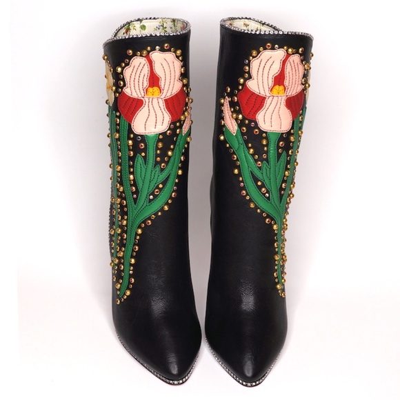 Gucci Shoes - Gucci 2017 Runway Floral Appliquéd Leather Boots